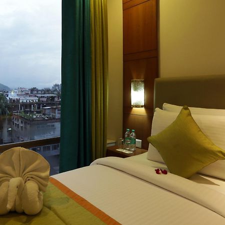 Hotel Prithvi Palace Igi Airport Delhi New Delhi Exteriör bild