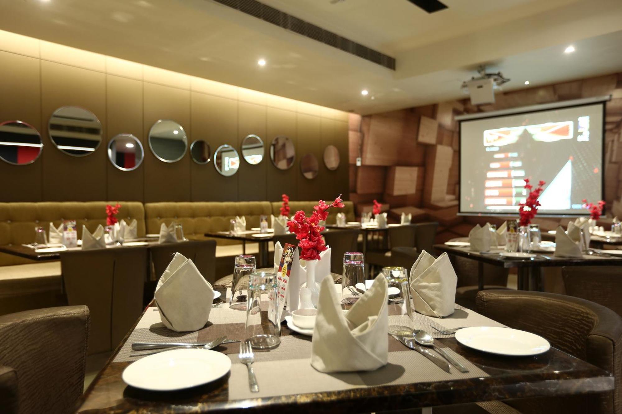 Hotel Prithvi Palace Igi Airport Delhi New Delhi Exteriör bild