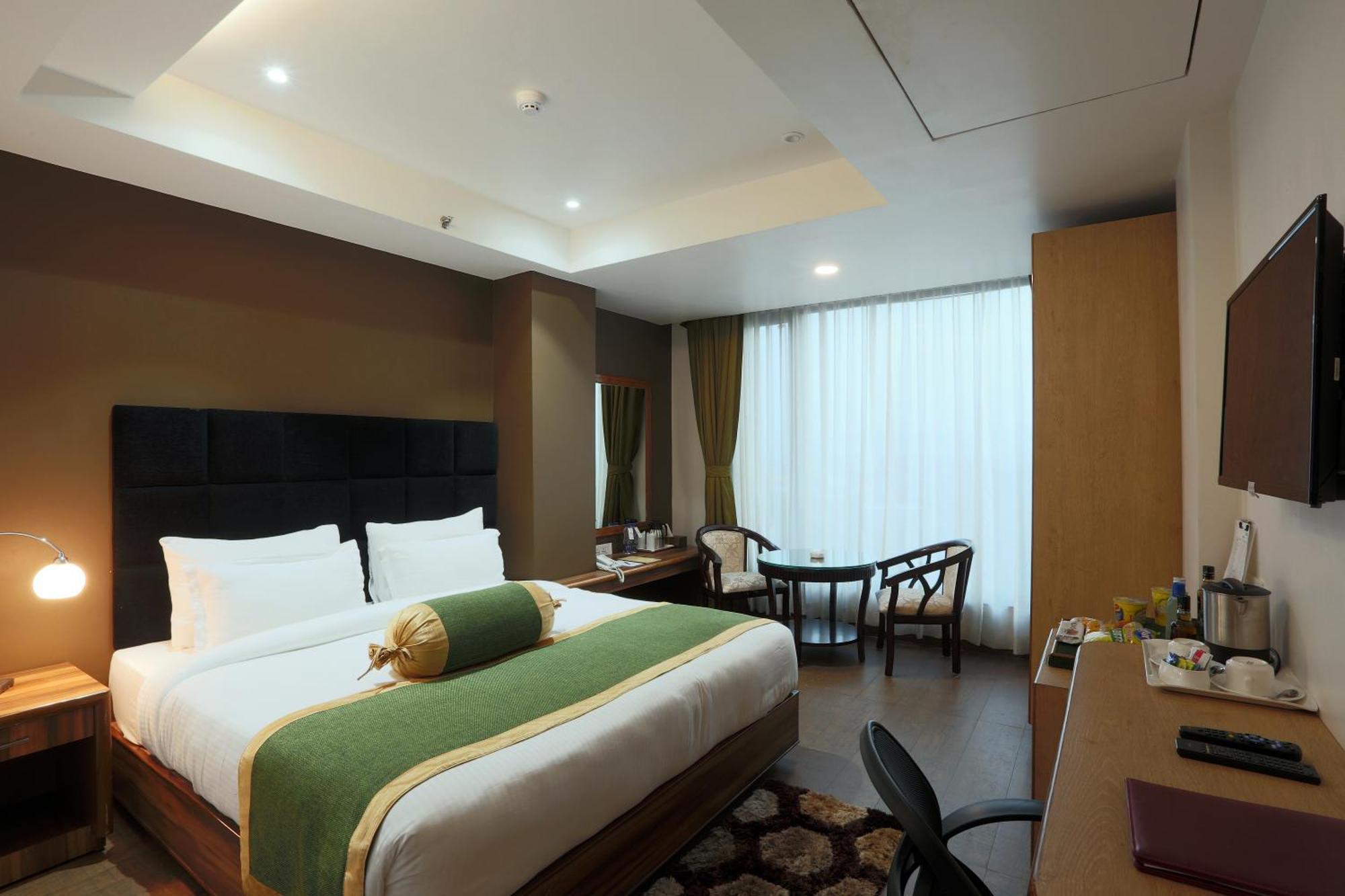 Hotel Prithvi Palace Igi Airport Delhi New Delhi Exteriör bild
